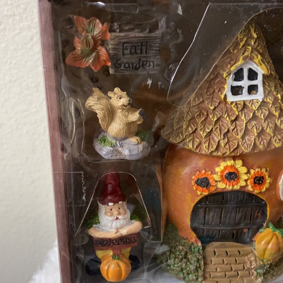 Fall fairy decor - Picture 3 of 3